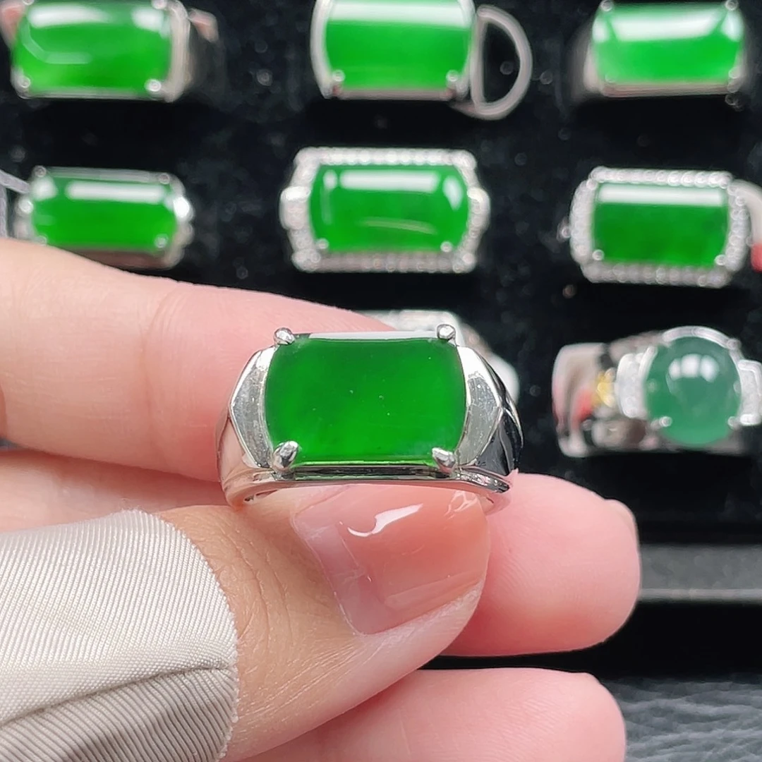 翡翠银S925镶嵌戒指天然A货翡翠没运费险3824