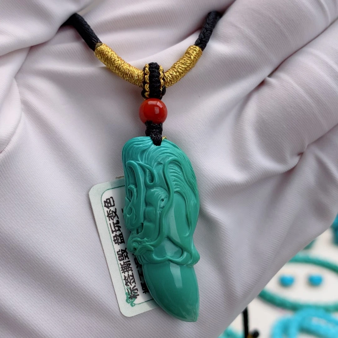 绿松石未镶嵌挂件