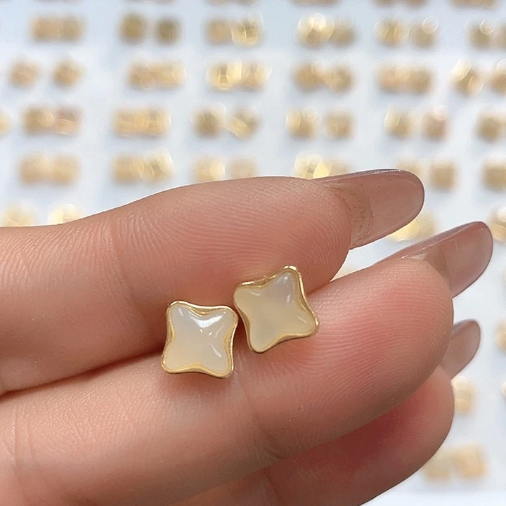 和田玉银S925镶嵌耳饰