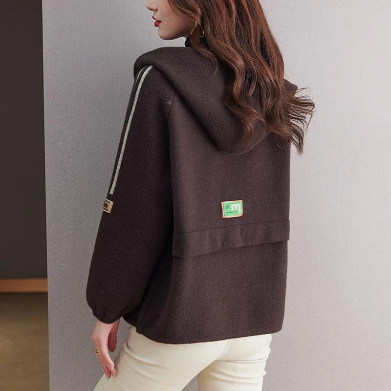 女士连帽短外套秋季2025新款女装爆款秋冬小个子中年妈妈秋冬上衣