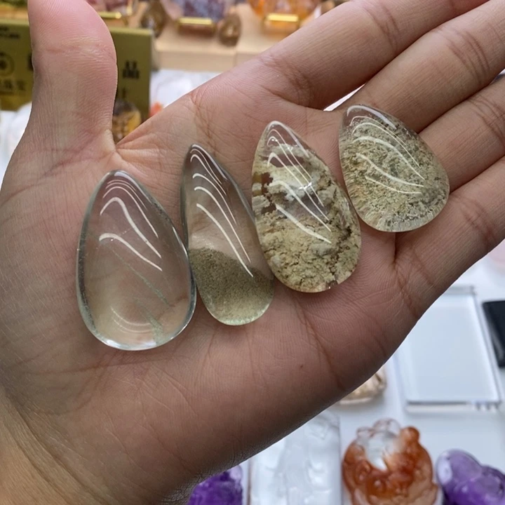 水晶颈饰未镶嵌道****道