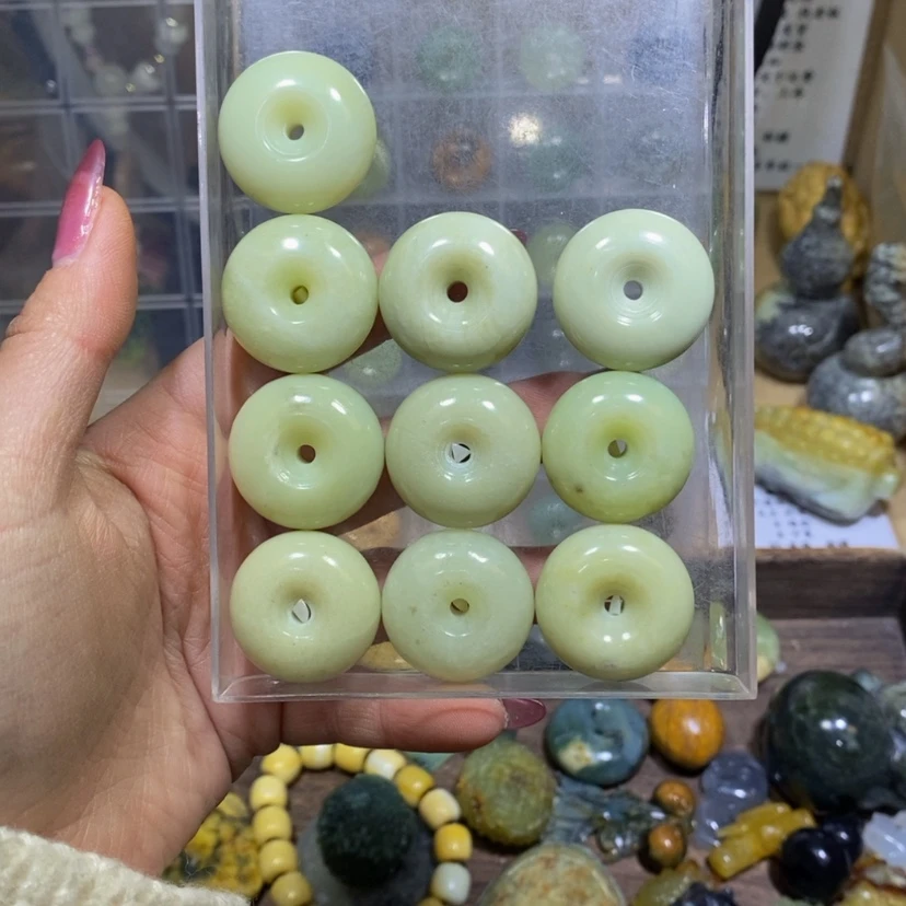 【闪购商品】蛇纹石玉颈饰未镶嵌79