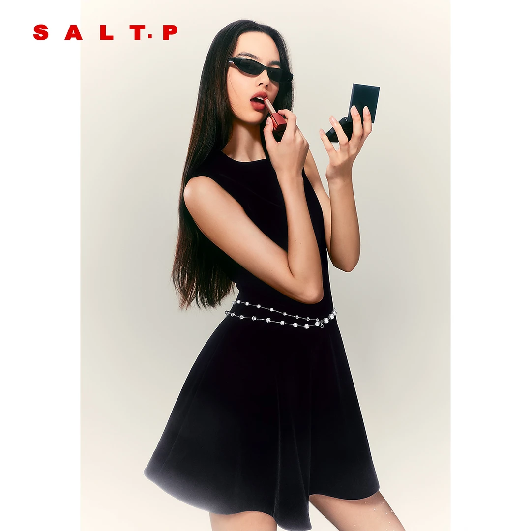 SALT.P可颜黑色丝绒“黑天鹅”千金感新款连衣裙2025年秋季