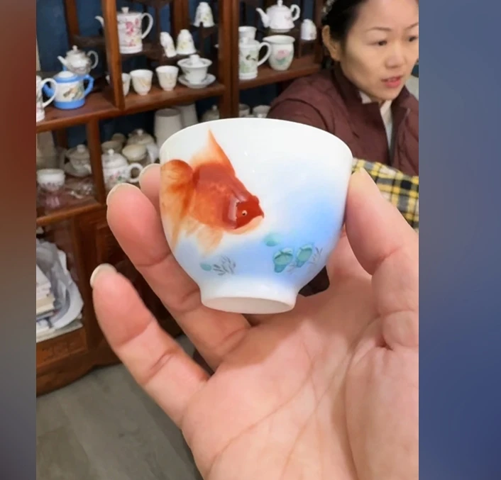 景德镇国营好瓷推荐官程晶晶鲤鱼画片主人杯283