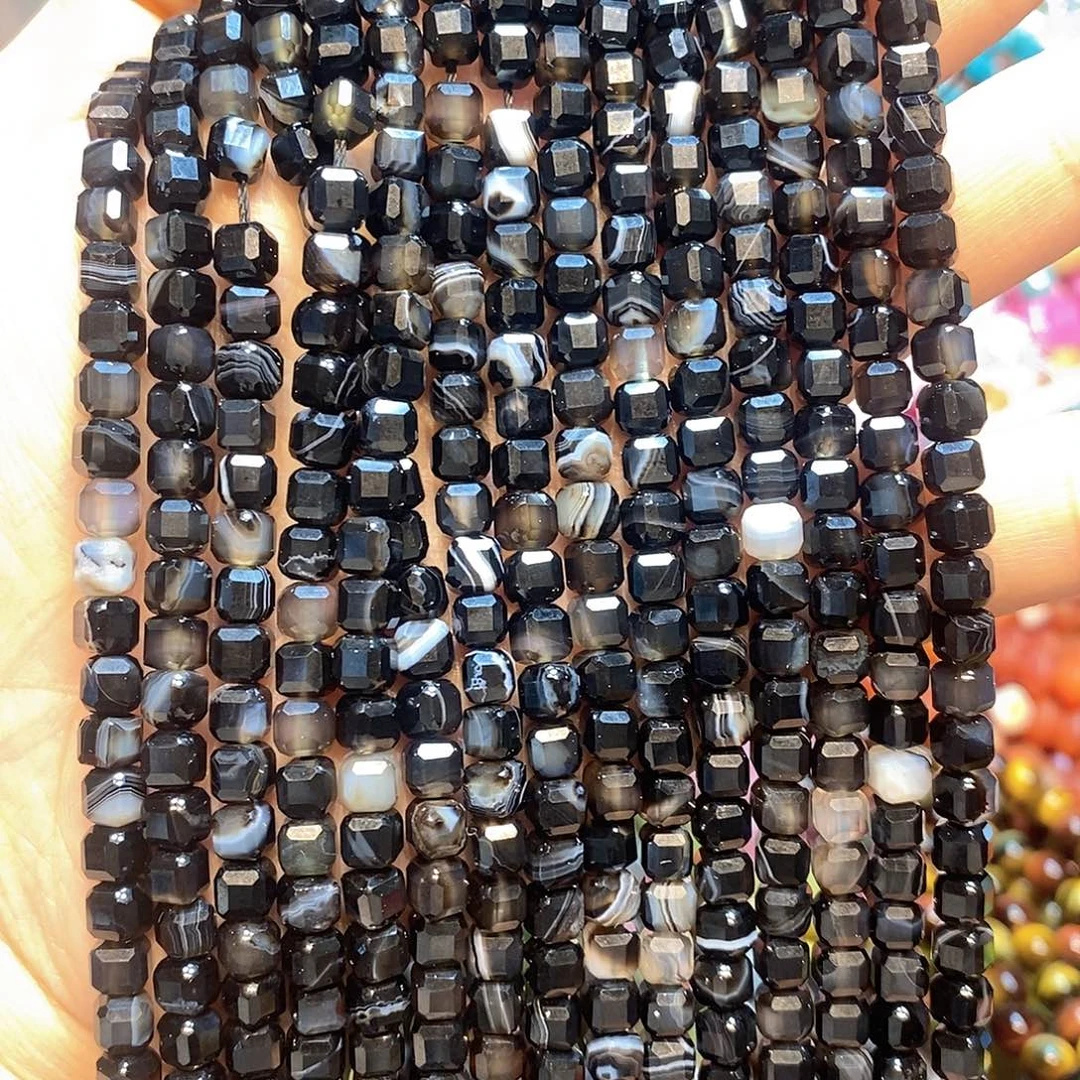 玛瑙/玉髓未镶嵌珠宝半成品天然黑玛瑙方糖5mm一条