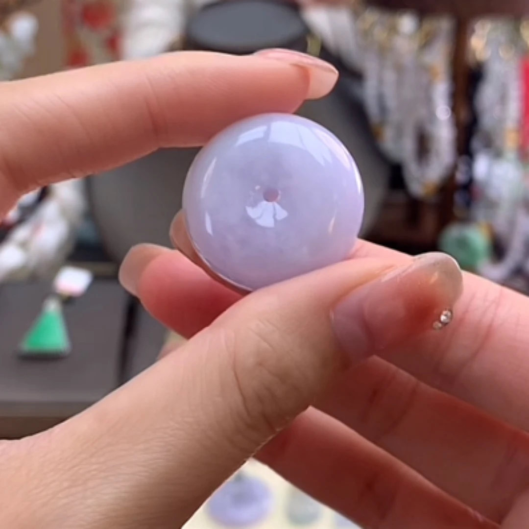 天然a货翡翠吊坠