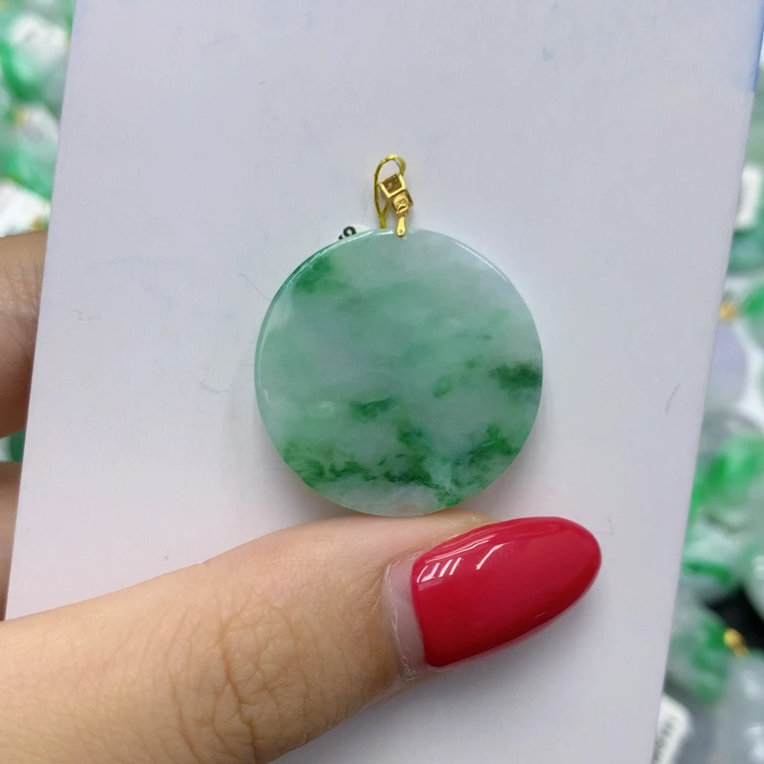 翡翠18K金镶嵌颈饰840649