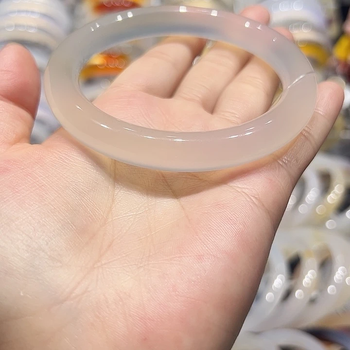 考***V玛瑙/玉髓手镯未镶嵌63