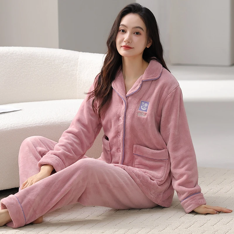 可外穿妈妈睡衣女秋冬季新款珊瑚绒加厚保暖中老年人法兰绒家居服