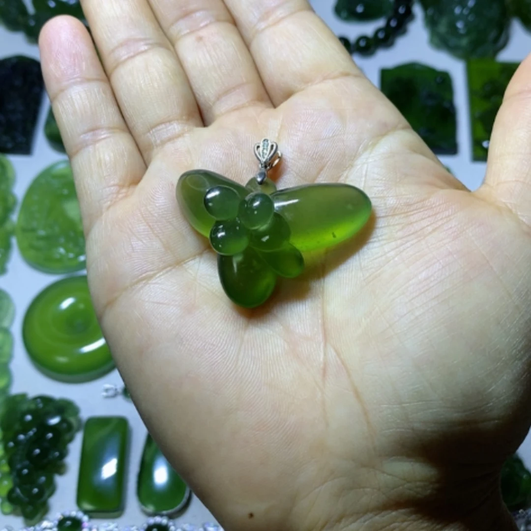 【闪购商品】未镶嵌蛇纹石玉颈饰