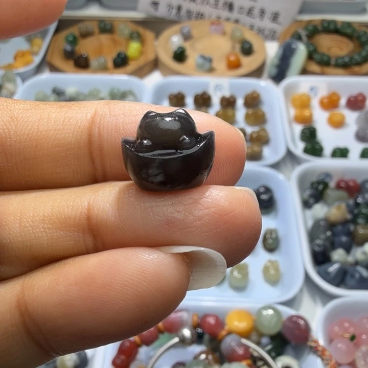 和田玉未镶嵌珠宝奇石