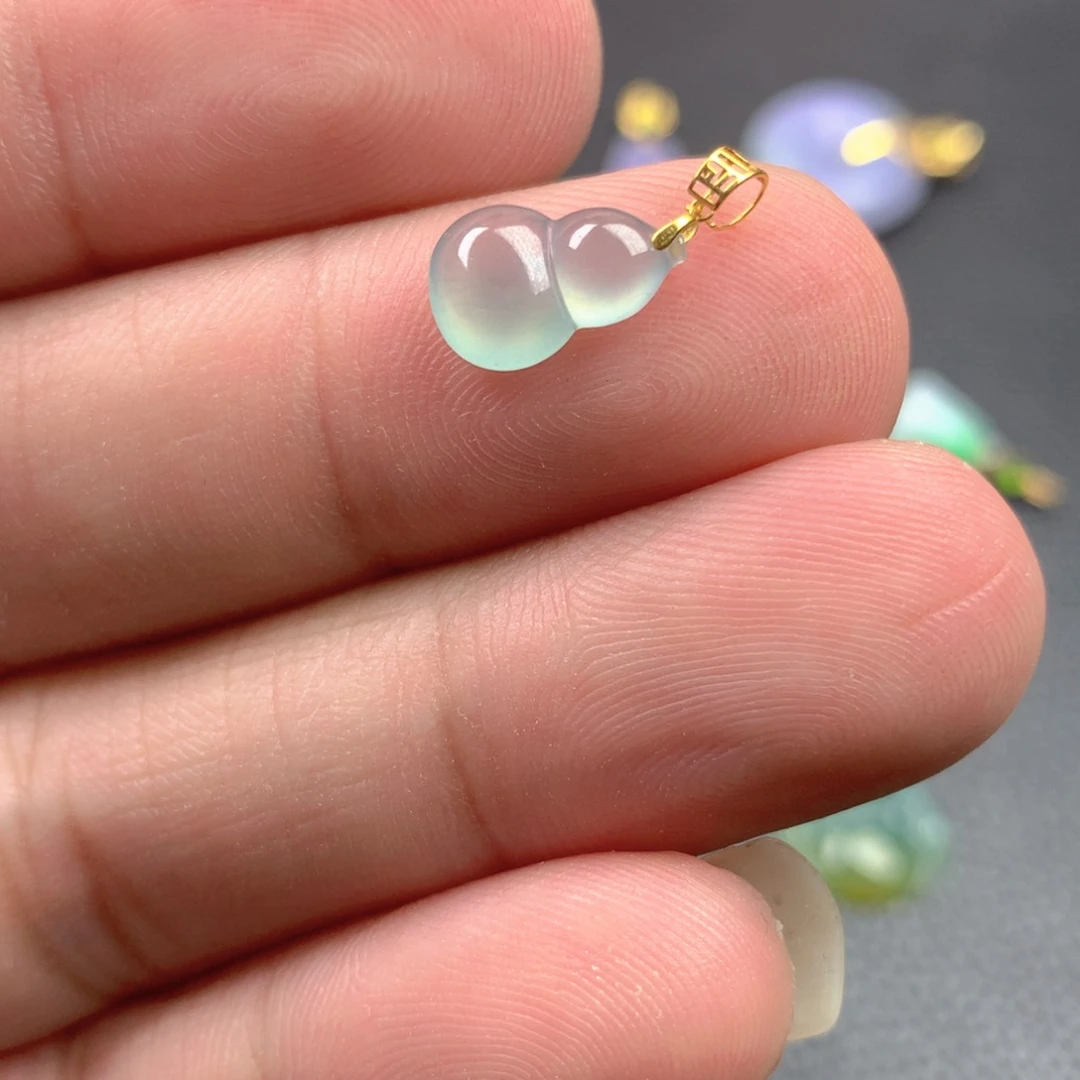 【闪购商品】颈饰18K金镶嵌翡翠翡翠