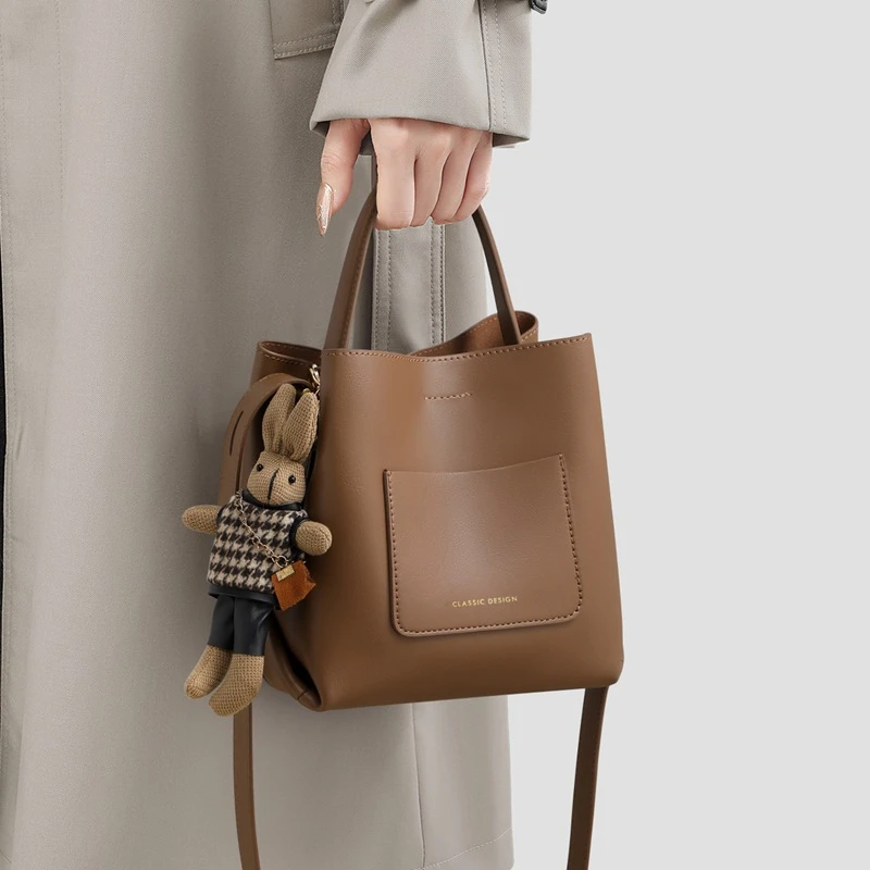 包包女士2025新款水桶包真皮女包高级感单肩斜挎包手提小包