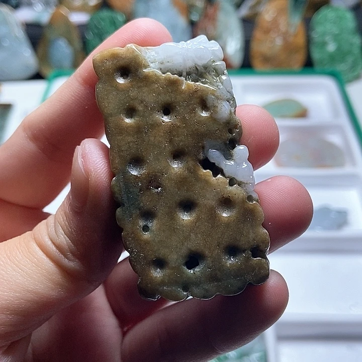 翡翠未镶嵌颈饰翡翠a货