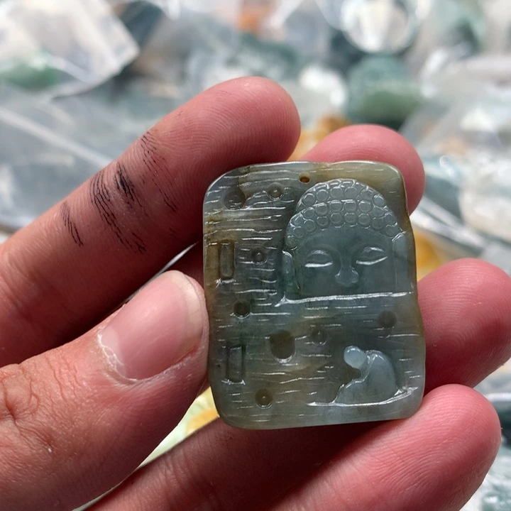 翡翠未镶嵌颈饰保真天然a货翡翠