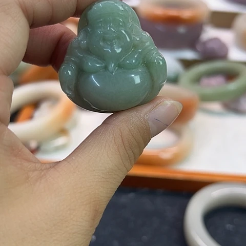 石英岩玉未镶嵌手镯