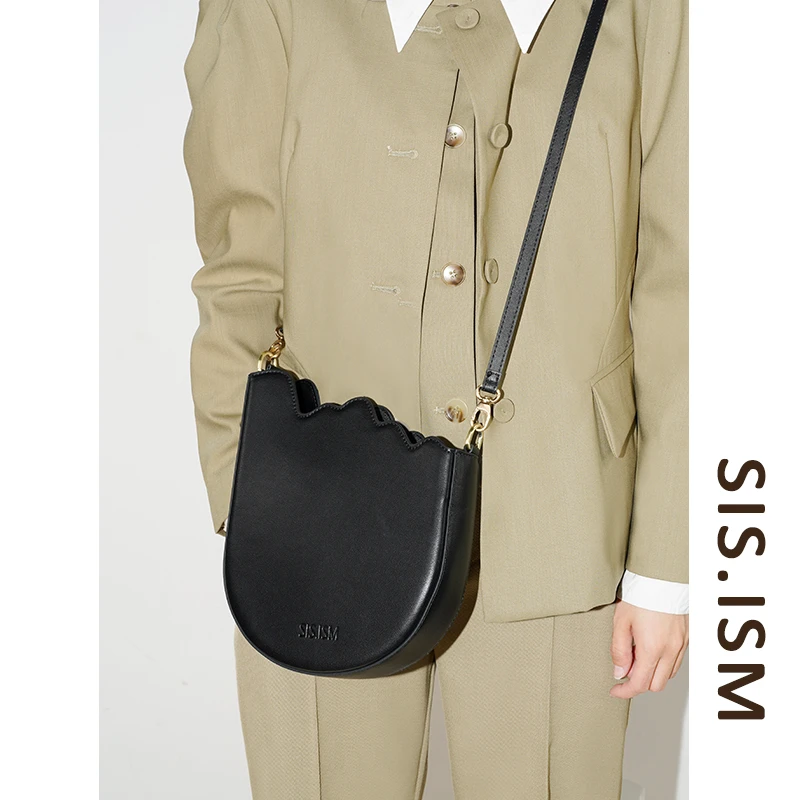 SISISM/姐妹主义 黑色蛋壳包破茧单肩斜挎包时尚百搭原创小众女包