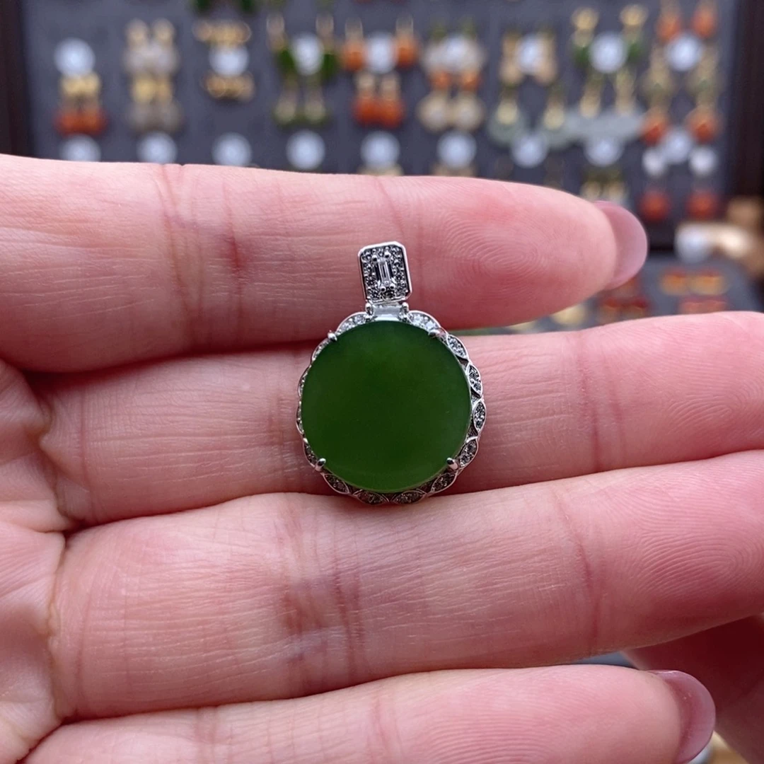 颈饰银S925镶嵌和田玉