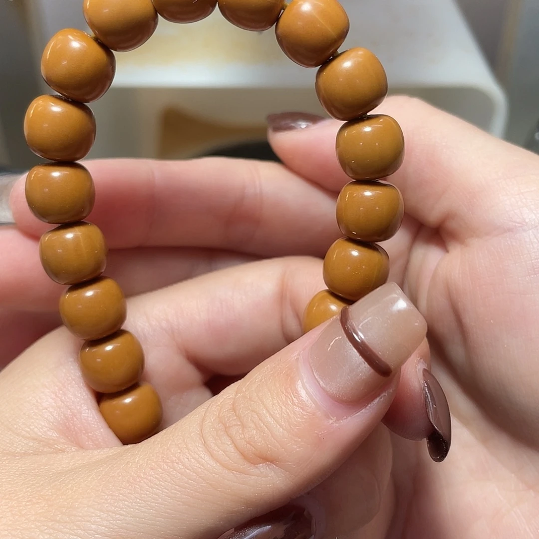 E***一吊坠猴头核桃原皮原色