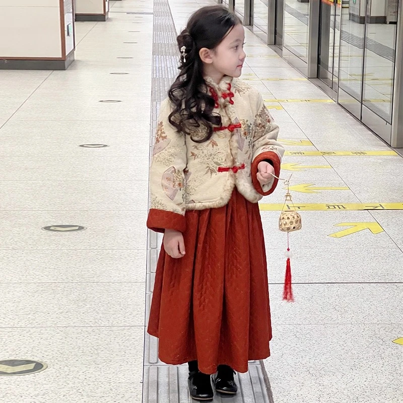汉服女童2025新款冬季拜年服连衣裙儿童唐装过年服女大童马面裙子