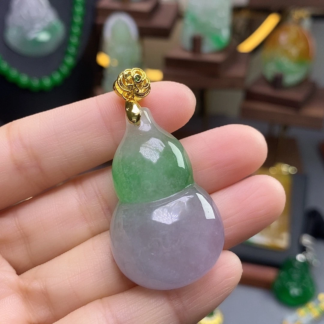 吊坠(赠链)未镶嵌翡翠