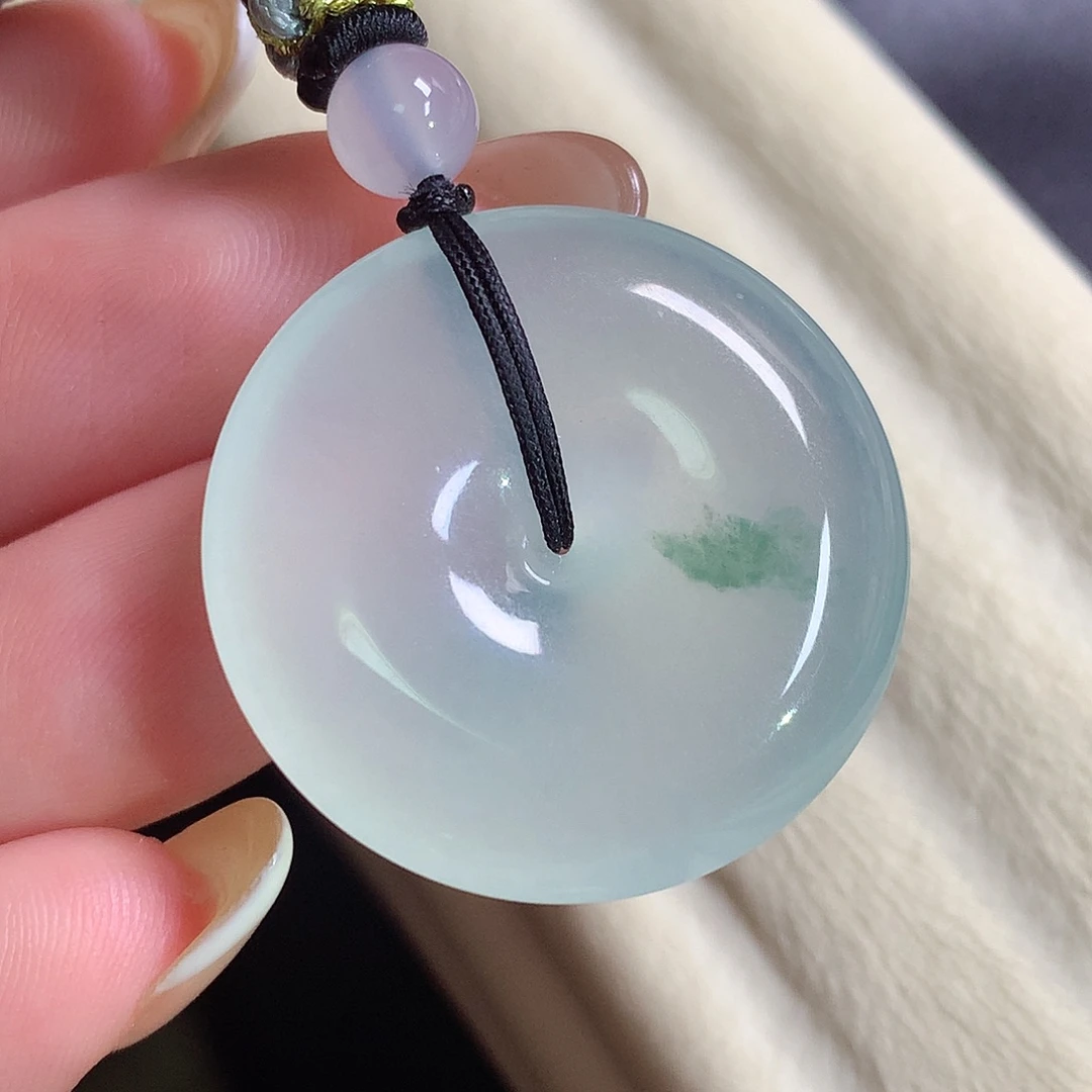 翡翠未镶嵌颈饰扣子