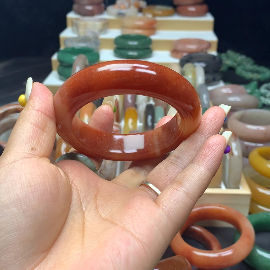 石英质玉未镶嵌手镯温*