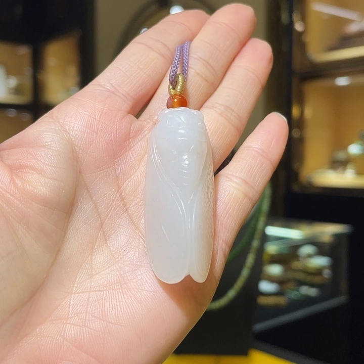 手串未镶嵌和田玉一鸣惊人 蓄势待发