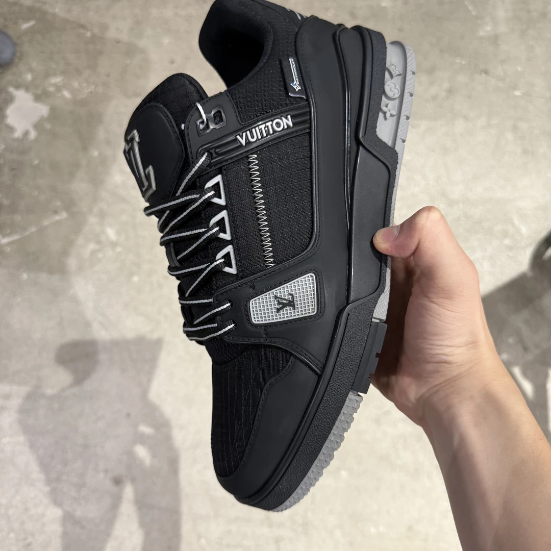 未使用 LouisVuitton/路易威登 新款滑雪系列trainer