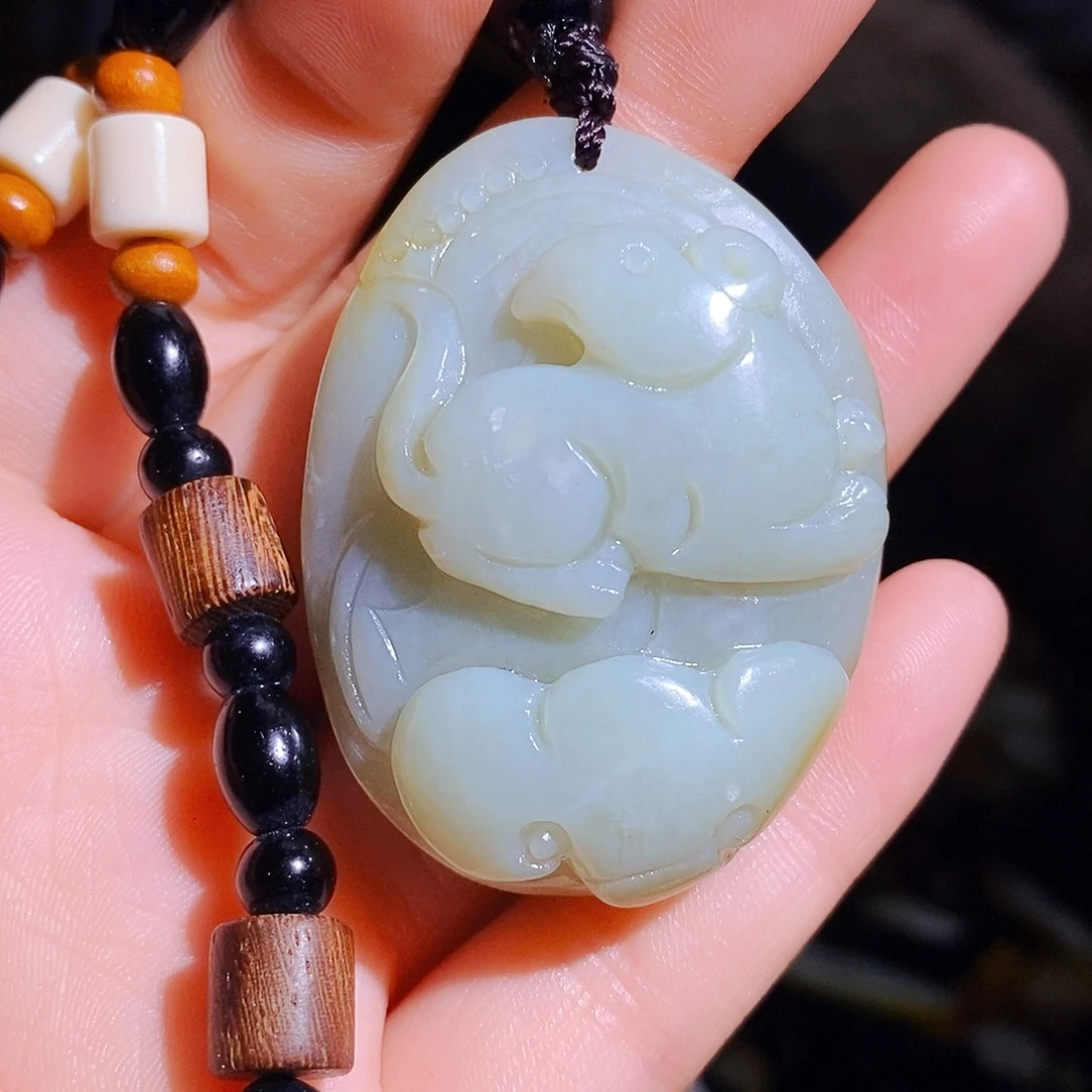 和田玉颈饰未镶嵌