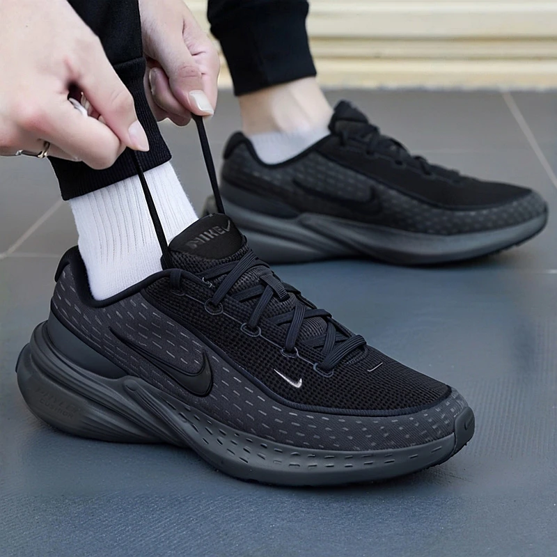 Nike耐克男子跑鞋新款UPLIFT SC透气软厚底鞋黑色网面休闲运动鞋