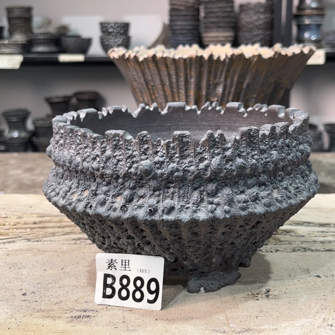 陶内口14.5高10瑕疵