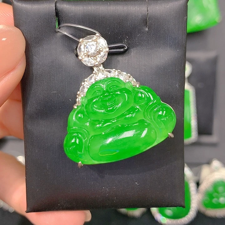 颈饰银S925镶嵌翡翠元气