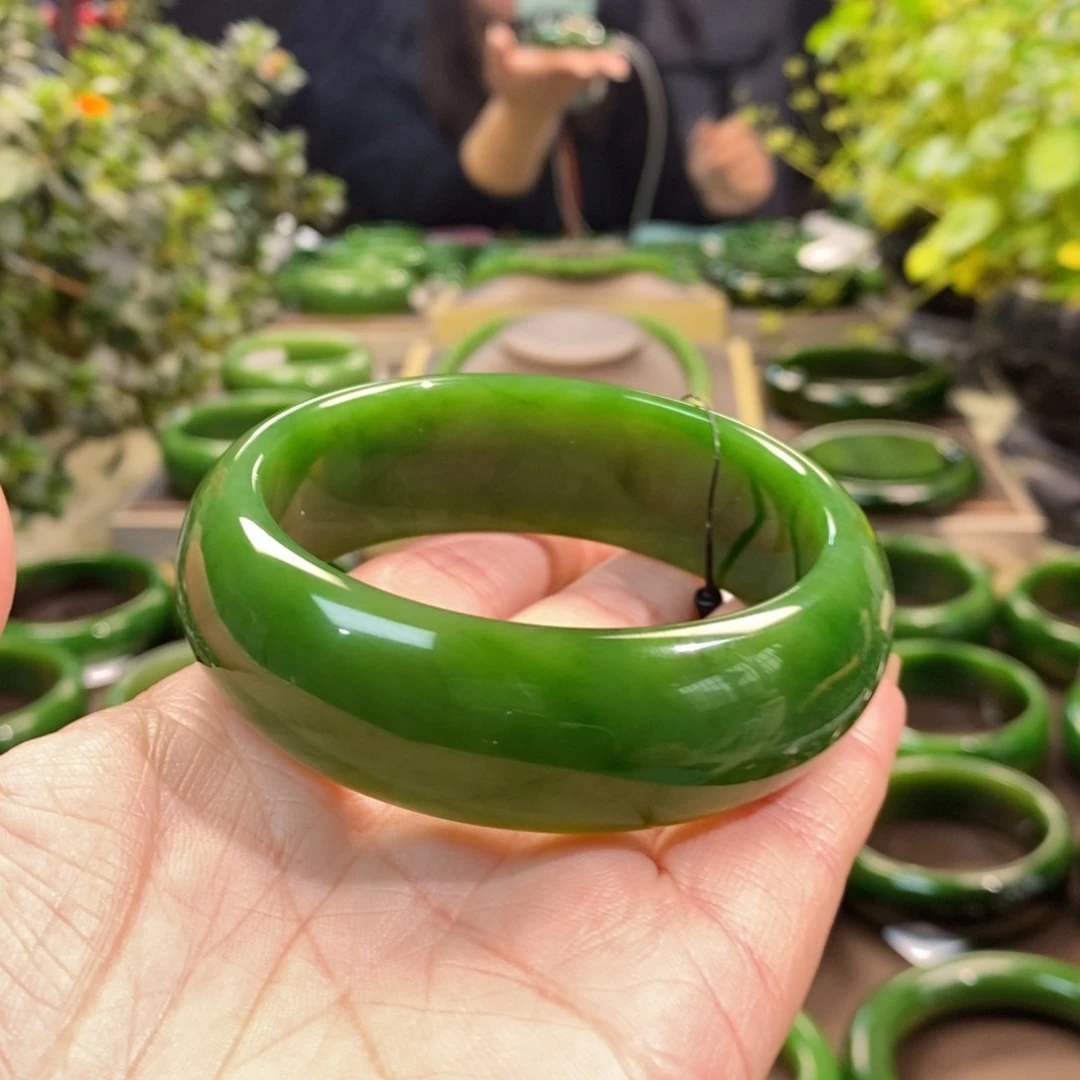 和田玉（碧玉）手镯未镶嵌