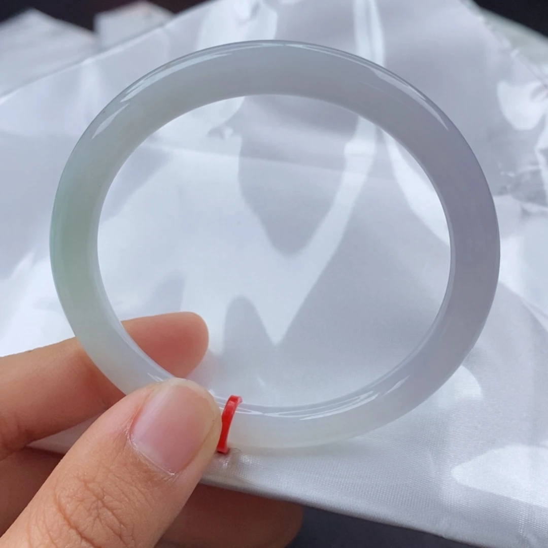 翡翠手镯（圆镯）未镶嵌