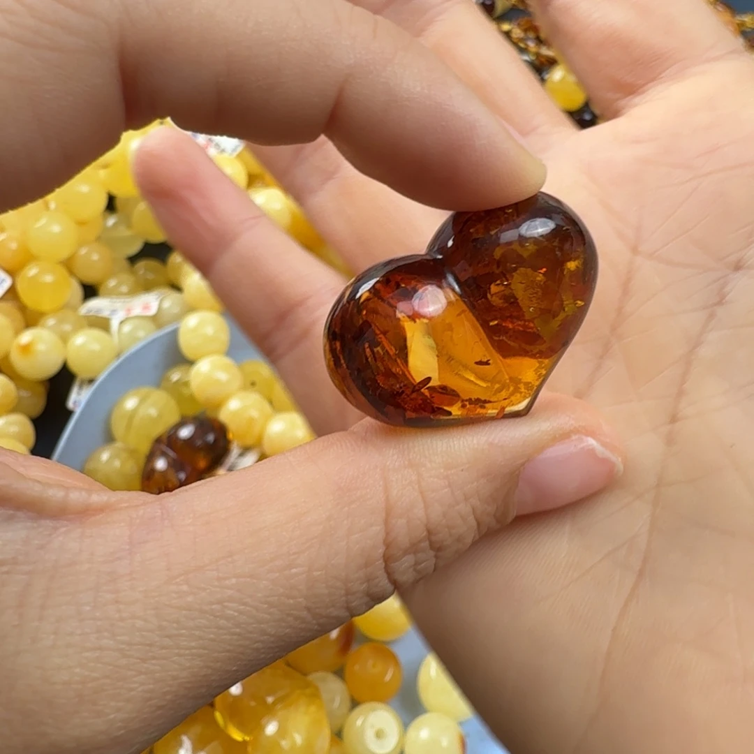 琥珀未镶嵌珠宝奇石