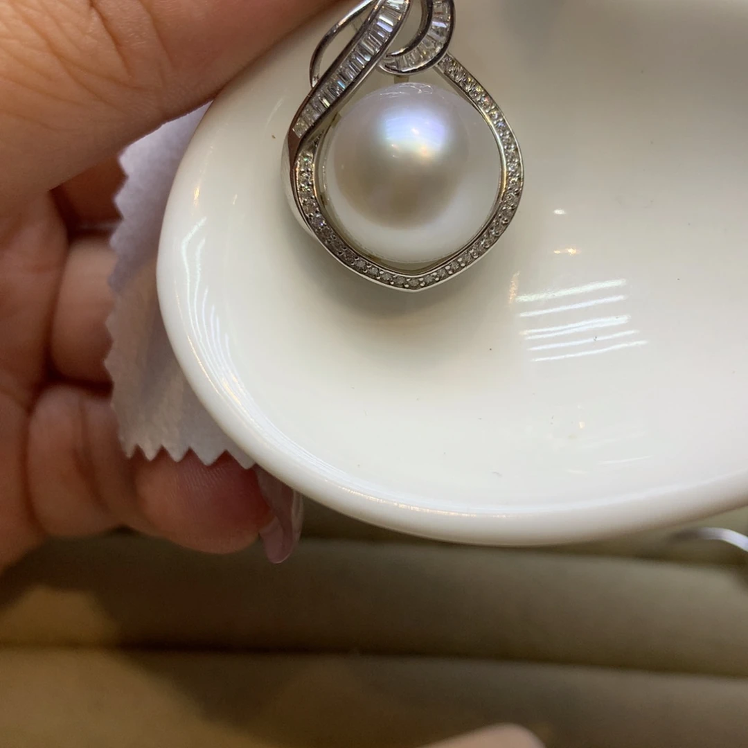 颈饰银S925镶嵌海水珍珠