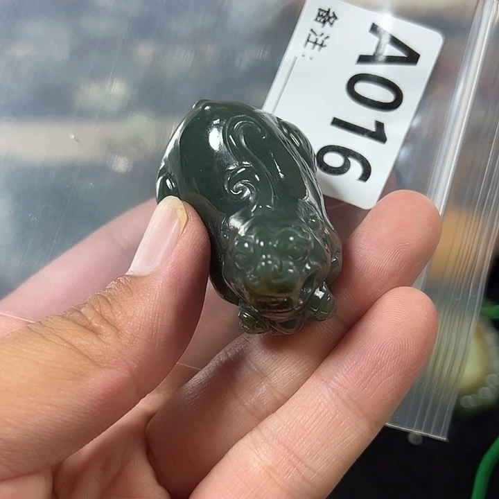 未镶嵌和田玉挂件
