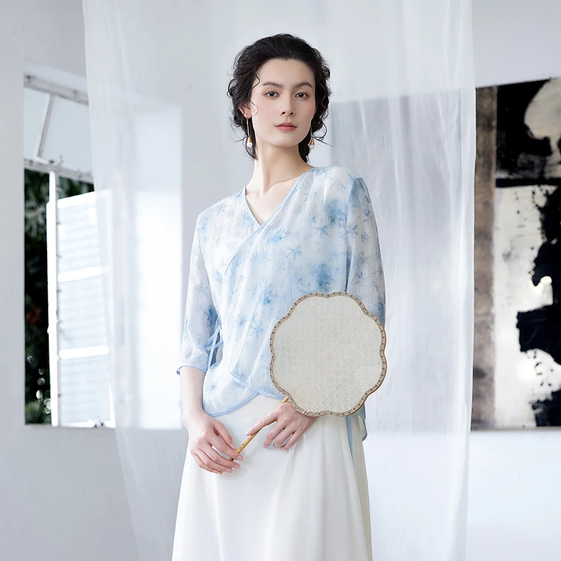 生活在左2025夏季新品新中式优雅复古系带衬衣女春夏1952453款。。。