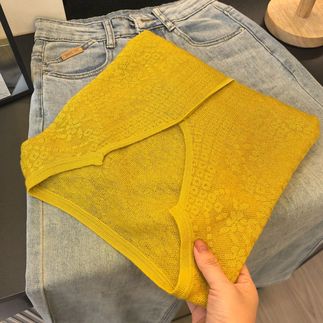 纯色剪刀领韩版黄色小V领针织衫长袖女