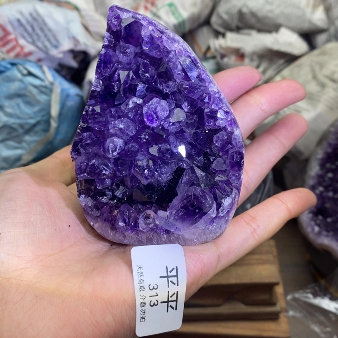 紫晶未镶嵌大型摆件（非配饰）