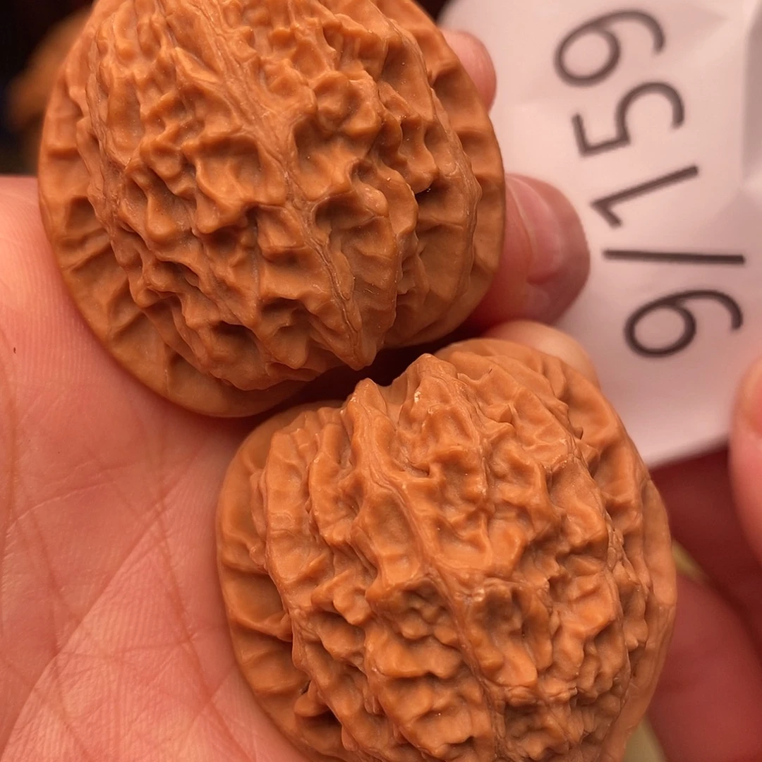 把件文玩核桃37金牛