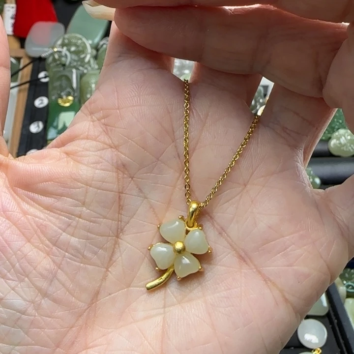 和田玉银S925镶嵌吊坠(赠链)