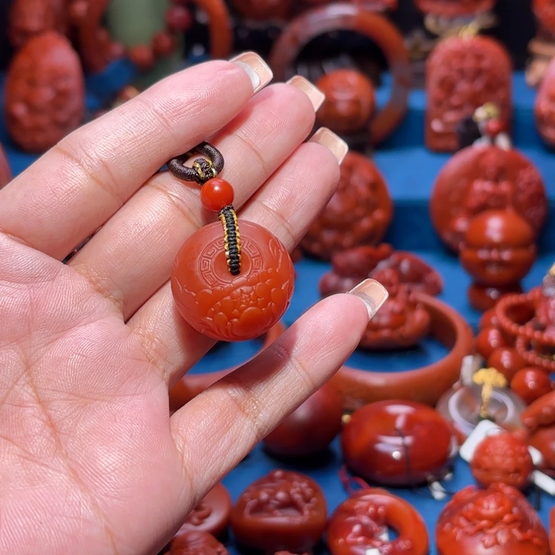 未镶嵌雕刻南红玛瑙