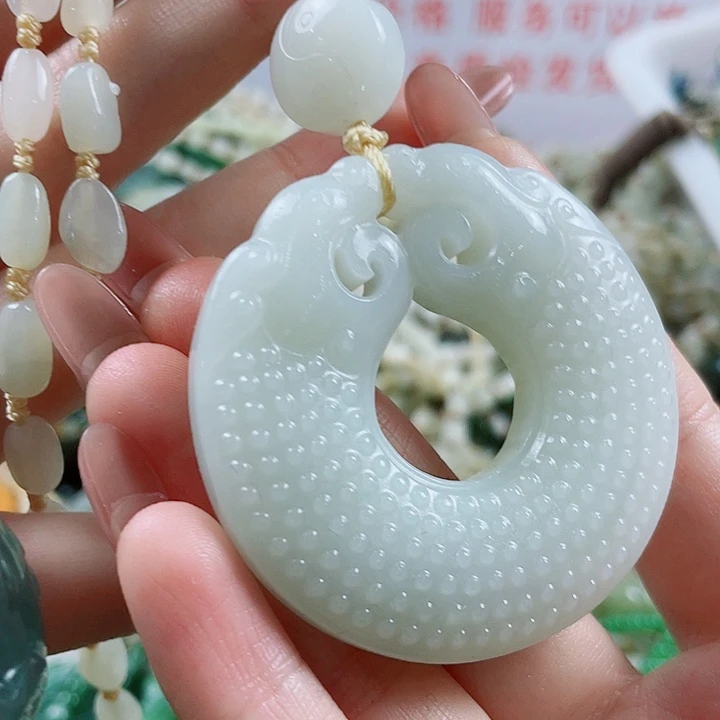 未镶嵌和田玉挂件