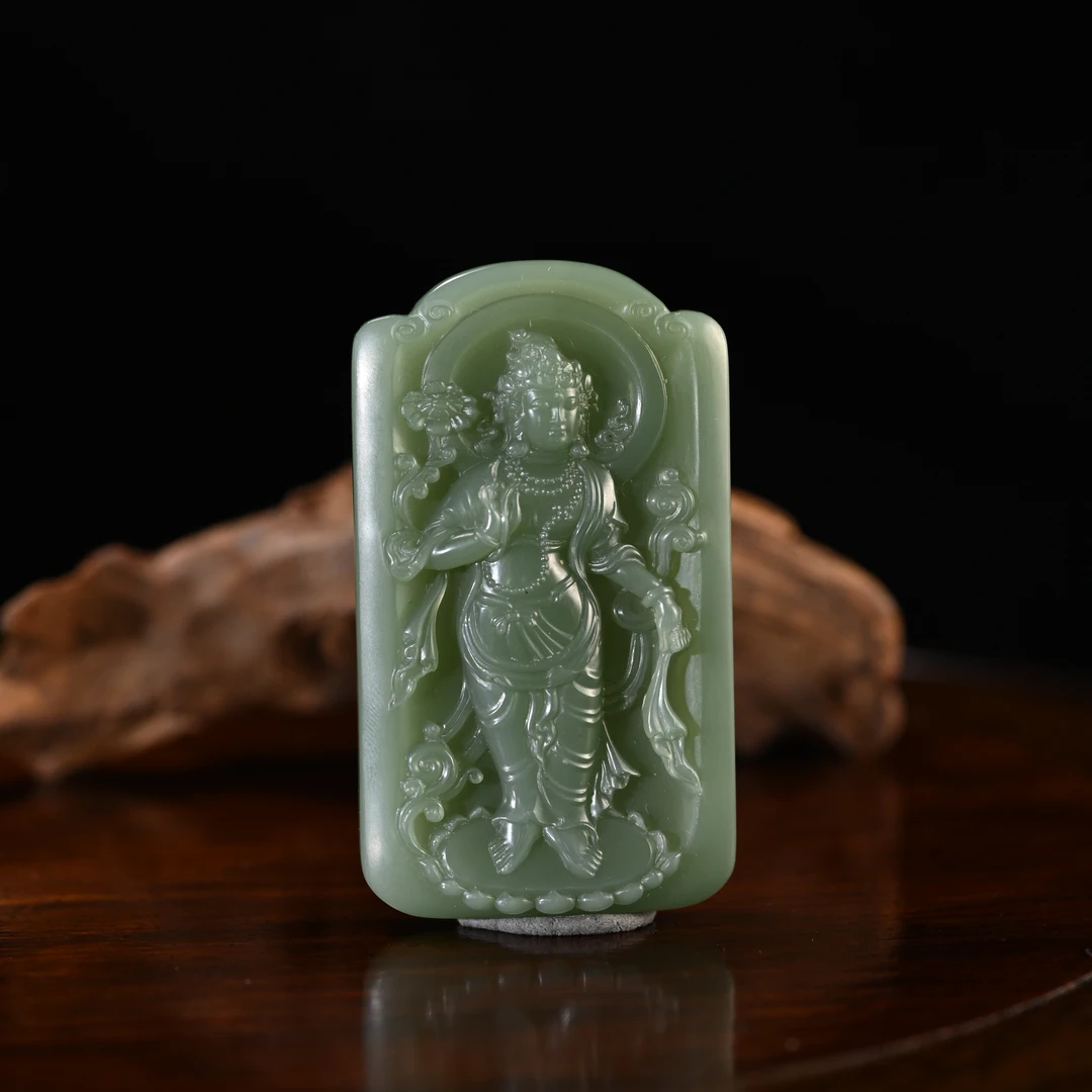 Lot8839 25YU106848和田玉碧玉观音牌佩/匡时