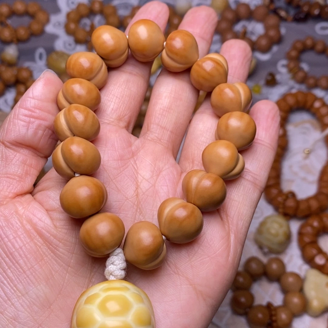 把件猴头核桃柯基屁桃龟甲