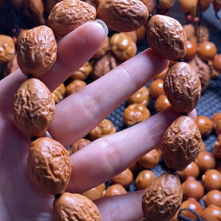 吊坠橄榄核大枣手串