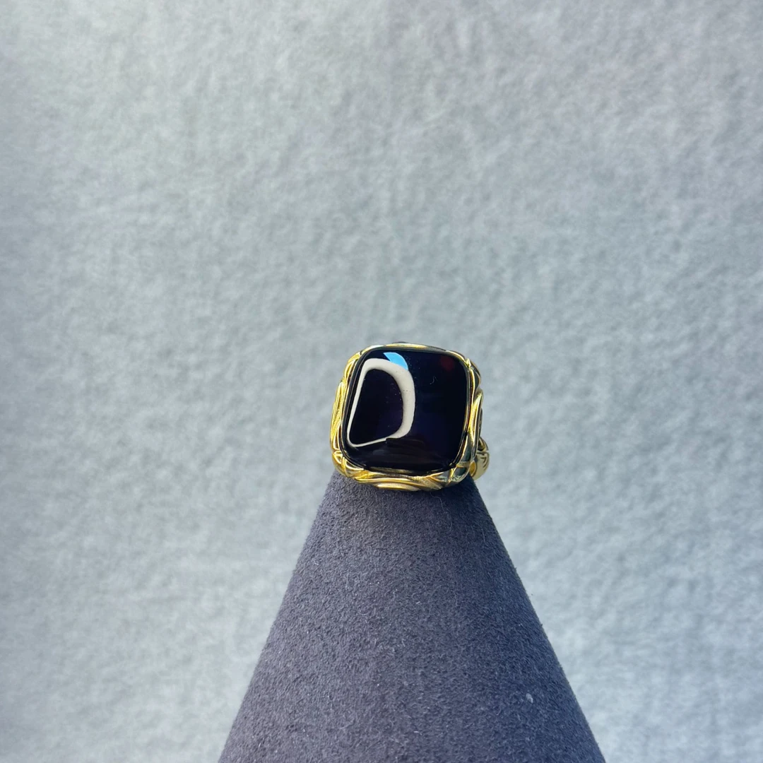 天然血珀大方戒指