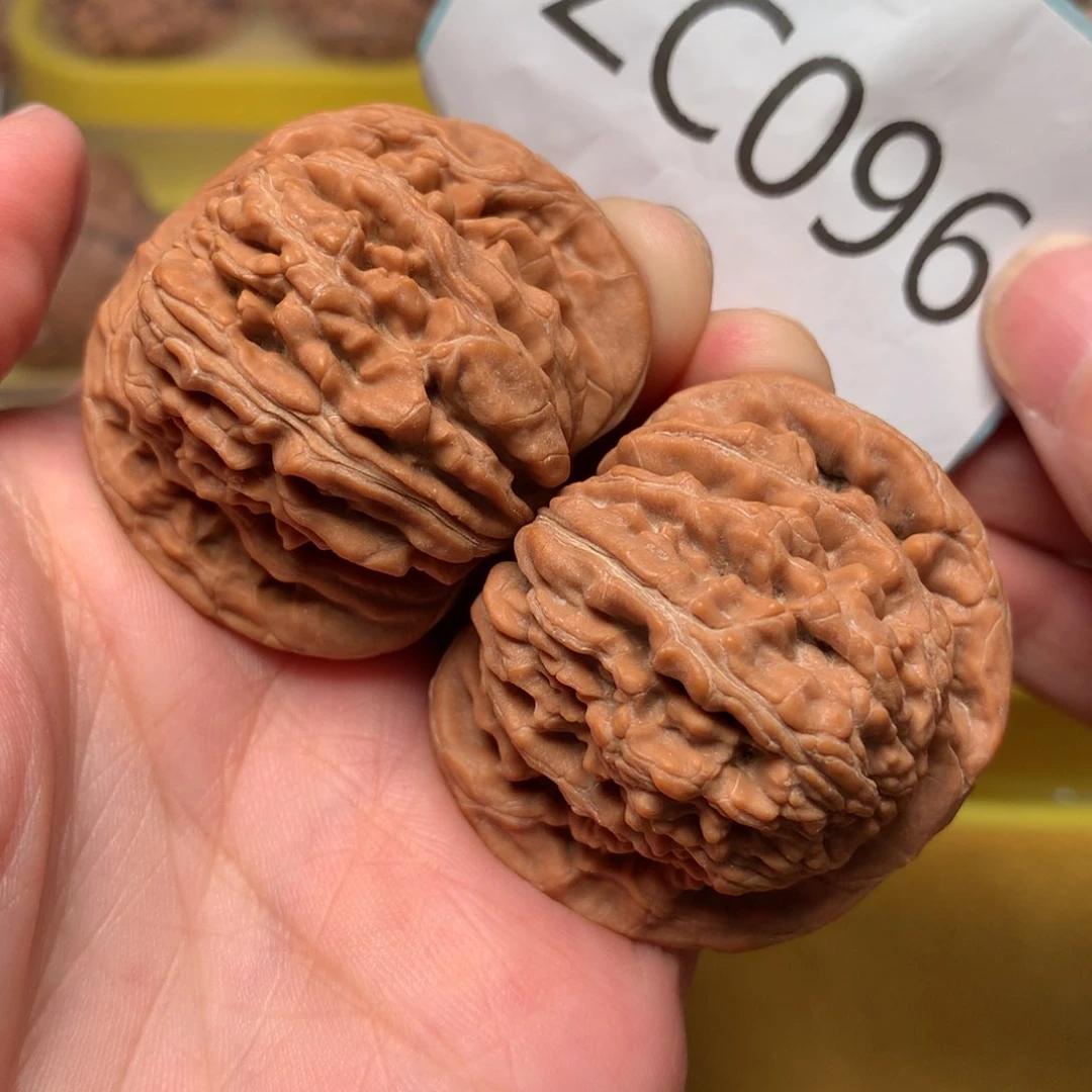 文玩核桃把件汉高楼43